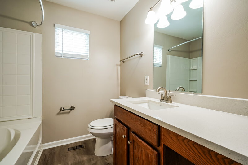 2,495/Mo, 5320 Ryan Allen Cir Whites Creek, TN 37189 Bathroom View