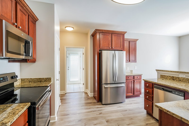 2,630/Mo, 1001 Tulip Blossom Dr Hermitage, TN 37076 Kitchen View