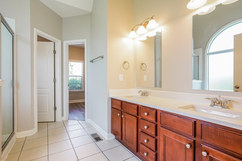 2,630/Mo, 1001 Tulip Blossom Dr Hermitage, TN 37076 Main Bathroom View
