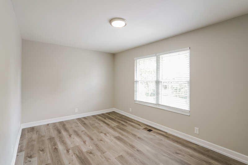 2,265/Mo, 4000 Anderson Rd Apt 53 Nashville, TN 37217 Bedroom View 2