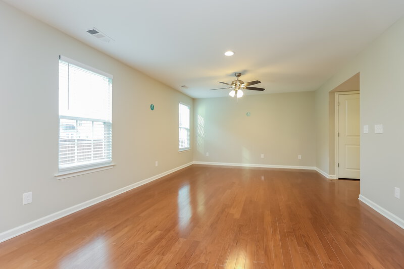 2,730/Mo, 408 Parmley Ln Nashville, TN 37207 Living Room View