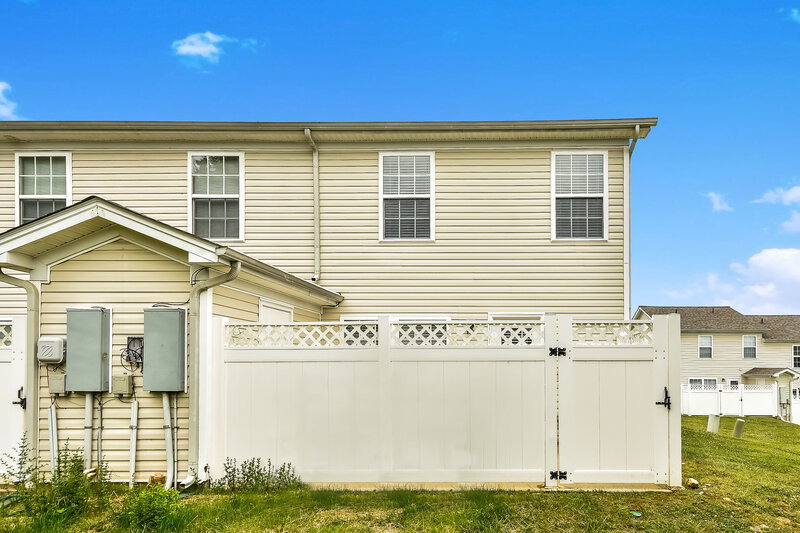 1,665/Mo, 311 Doe Ridge Ct Nashville, TN 37214 Rear View