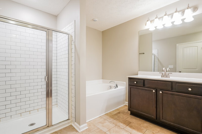 2,240/Mo, 4415 Prometheus Way Murfreesboro, TN 37128 Main Bathroom View