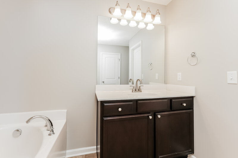 2,990/Mo, 4415 Prometheus Way Murfreesboro, TN 37128 Bathroom View