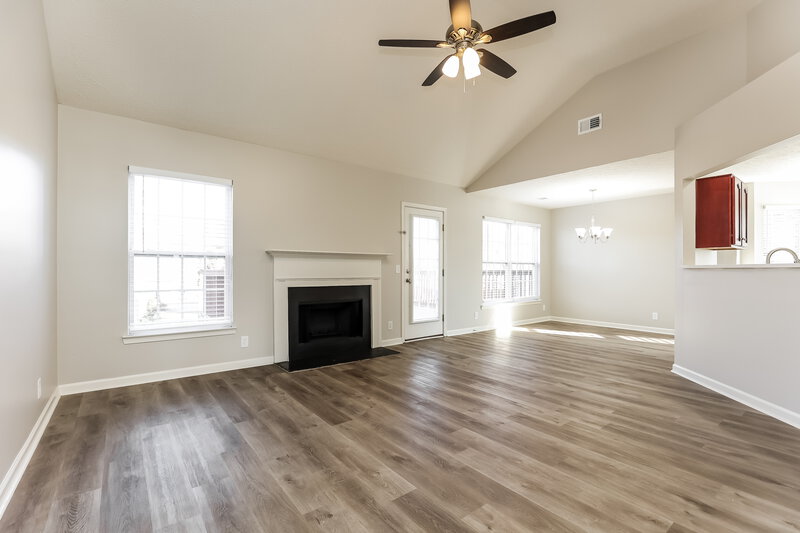 1,995/Mo, 6769 Ascot Dr Antioch, TN 37013 Living Room View