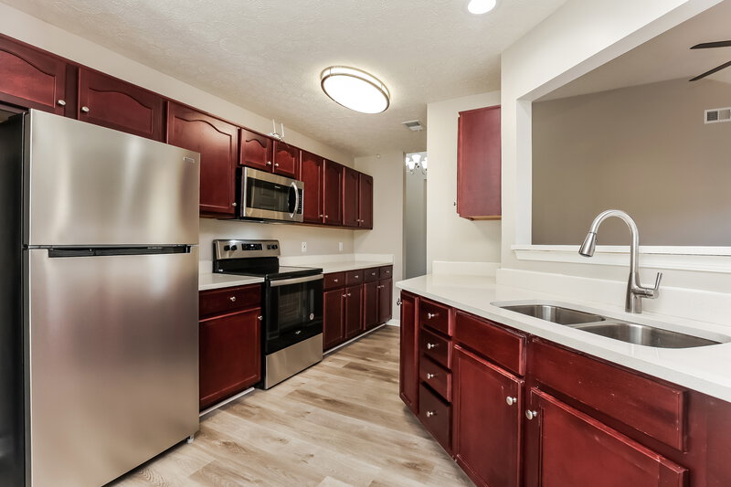 1,995/Mo, 6769 Ascot Dr Antioch, TN 37013 Kitchen View 2