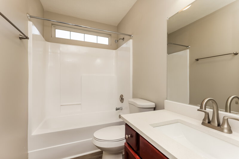 1,995/Mo, 6769 Ascot Dr Antioch, TN 37013 Bathroom View