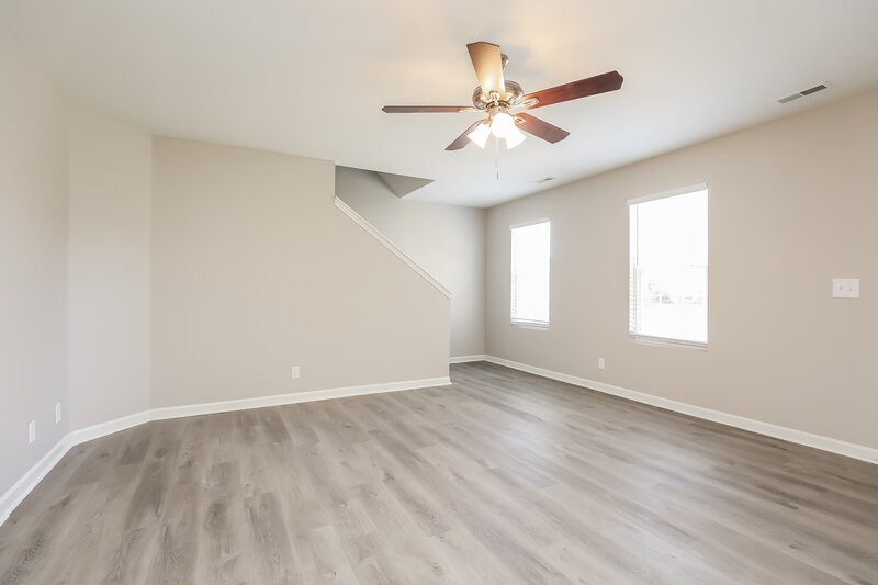 2,005/Mo, 5074 Boyd Dr Murfreesboro, TN 37129 Living Room View 2