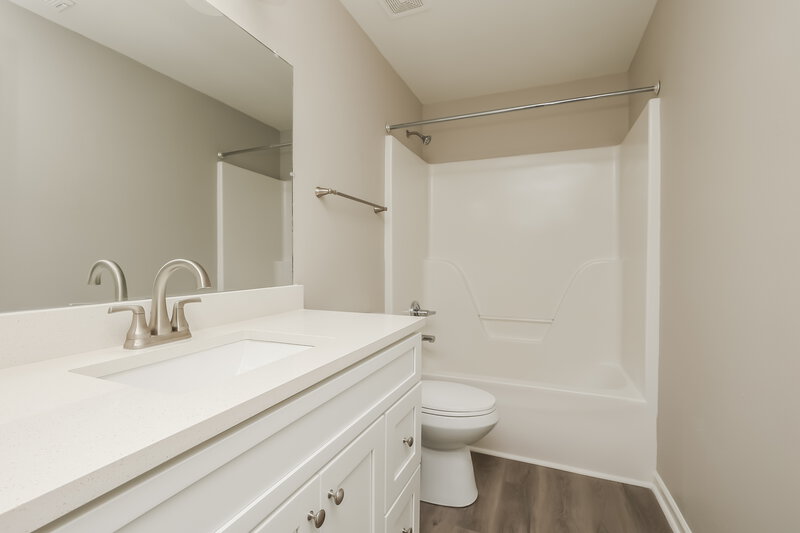 2,005/Mo, 5074 Boyd Dr Murfreesboro, TN 37129 Bathroom View