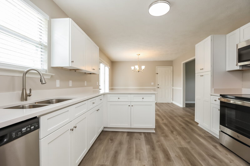 2,240/Mo, 1902 Venada Trl Murfreesboro, TN 37128 Kitchen View 3