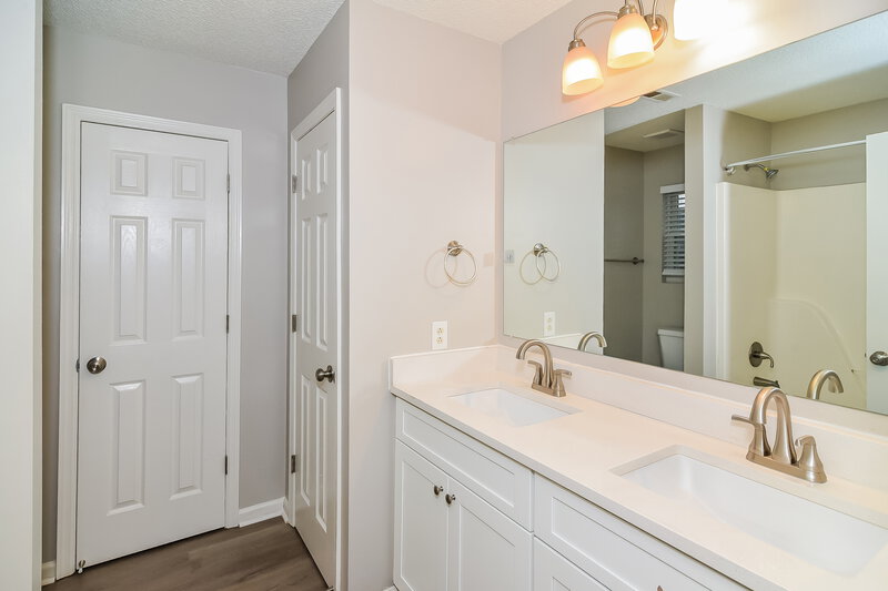 1,965/Mo, 2728 Painted Pony Dr Murfreesboro, TN 37128 Main Bathroom View