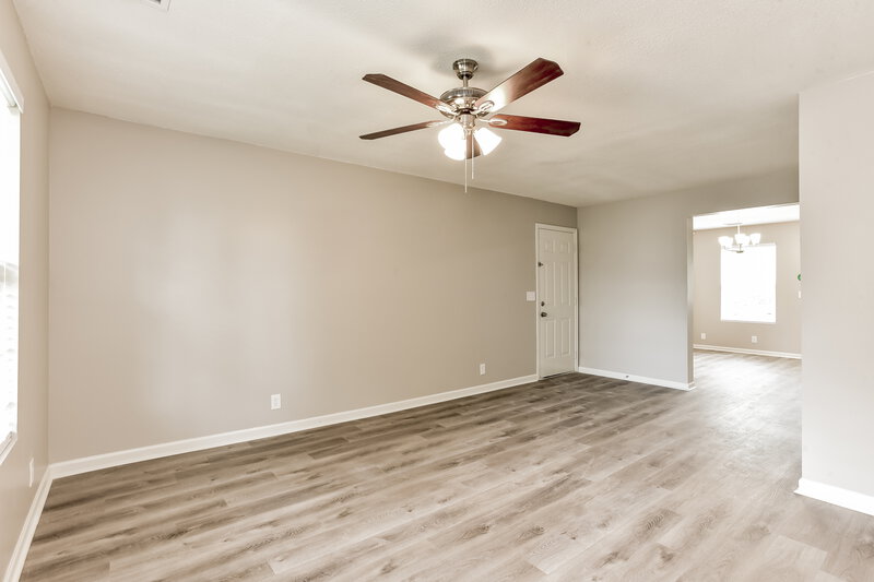 2,920/Mo, 5007 Boyd Dr Murfreesboro, TN 37129 Living Room View 3