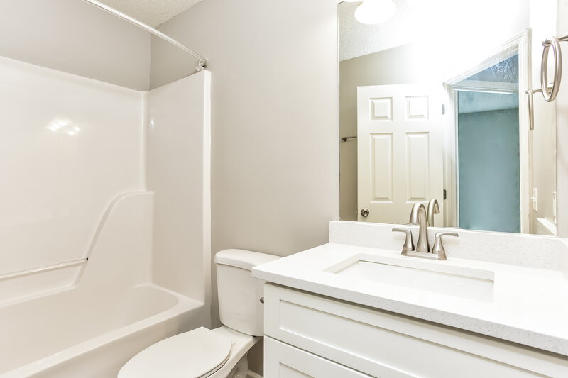 2,920/Mo, 5007 Boyd Dr Murfreesboro, TN 37129 Bathroom View