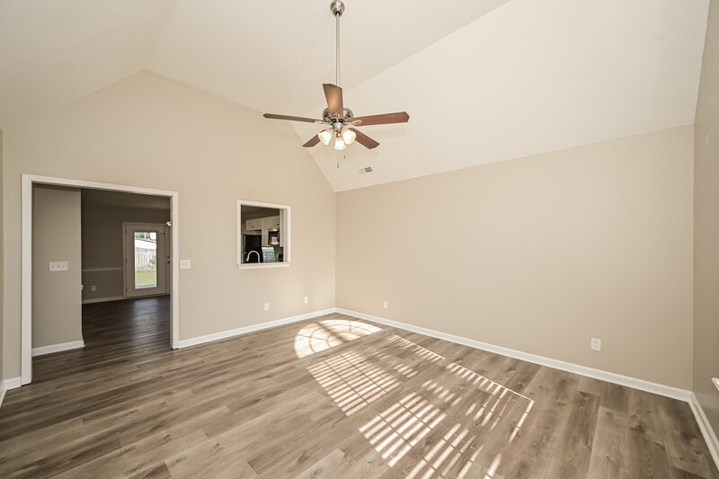 1,910/Mo, 1912 Guildford Dr La Vergne, TN 37086 Living Room View