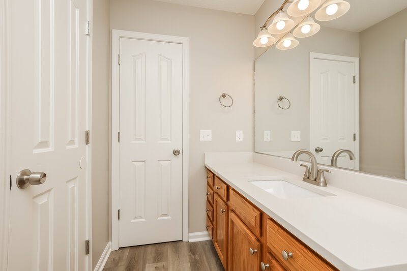 2,920/Mo, 1912 Guildford Dr La Vergne, TN 37086 Bathroom View