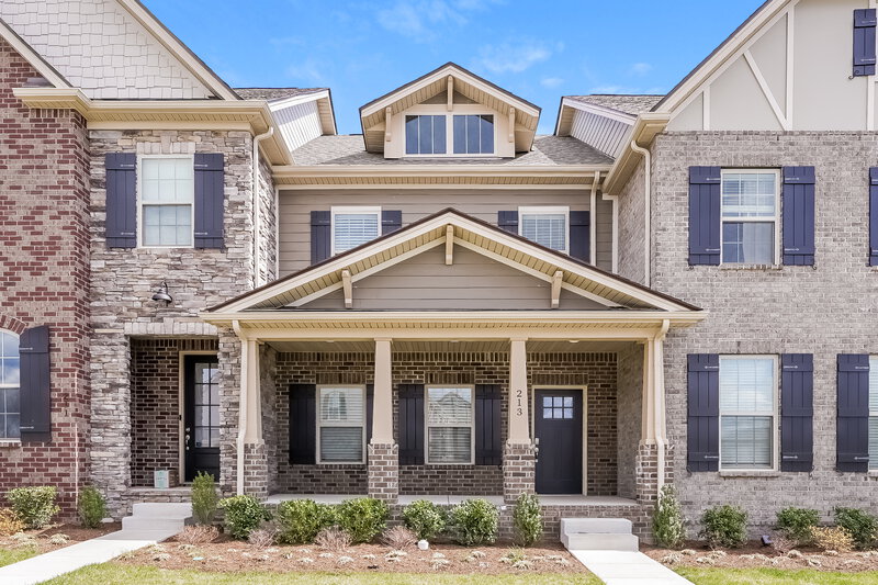 2,215/Mo, 213 Tanglewood Ln Hendersonville, TN 37075 External View