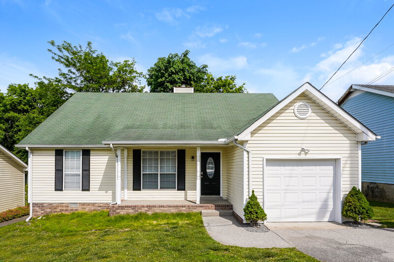 2,150/Mo, 811 Neelys Chase Dr Madison, TN 37115 External View