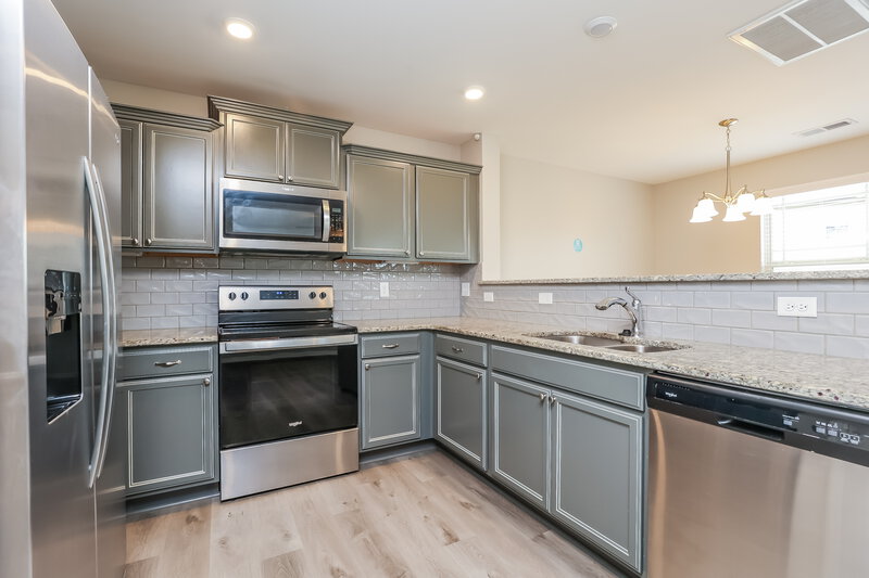 2,290/Mo, 237 Eusa Cantrell Ln Smyrna, TN 37167 Kitchen View 2