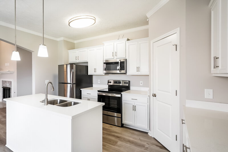 2,440/Mo, 119 Annapolis Bend Cir Hendersonville, TN 37075 Kitchen View 2