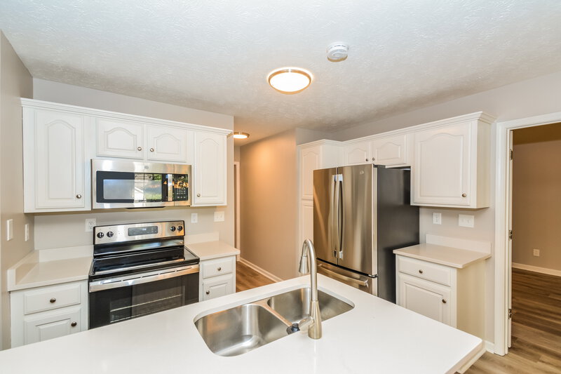 2,630/Mo, 7660 S Swift Rd Goodlettsville, TN 37072 Kitchen View