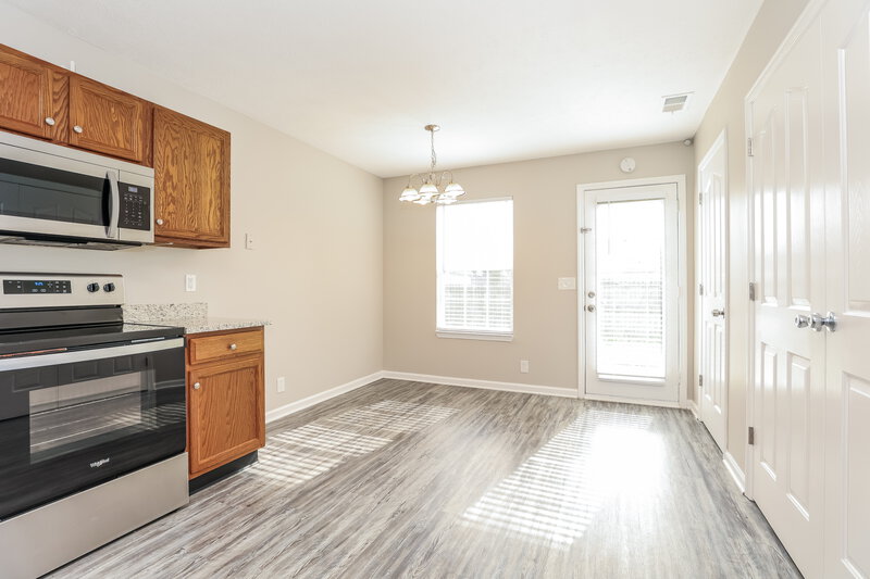 2,070/Mo, 1283 Tiree Dr Murfreesboro, TN 37128 Dining Room View