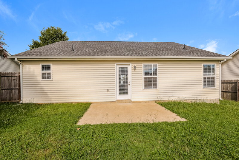 2,070/Mo, 1283 Tiree Dr Murfreesboro, TN 37128 Rear View