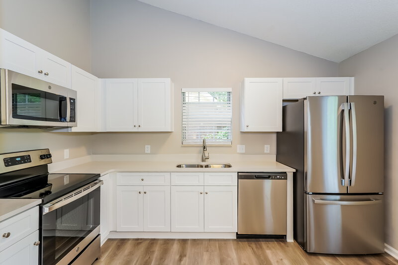 2,290/Mo, 5729 Collinwood Ct Antioch, TN 37013 Kitchen View