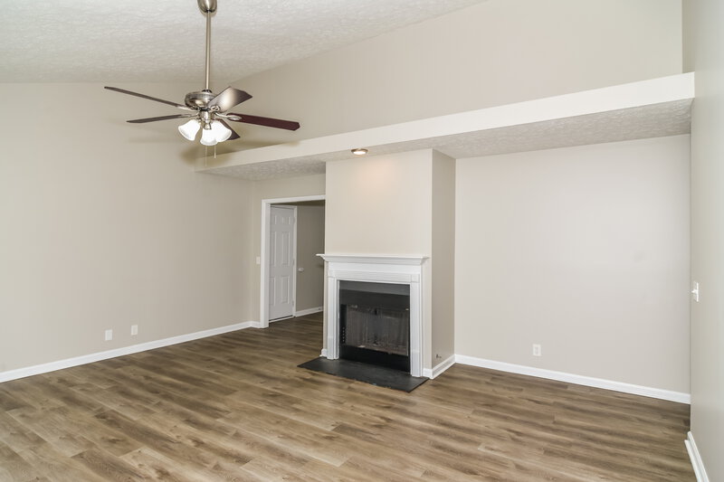 2,255/Mo, 4560 Whites Creek Pike Whites Creek, TN 37189 Living Room View