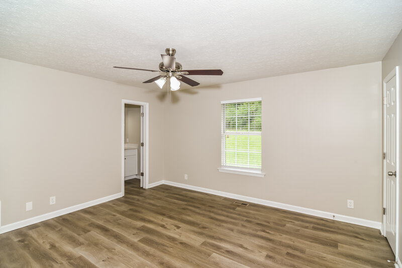 2,255/Mo, 4560 Whites Creek Pike Whites Creek, TN 37189 Main Bedroom View