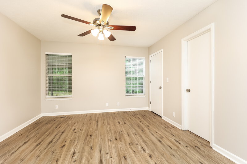 2,350/Mo, 129 Agee Cir E Hendersonville, TN 37075 Main Bedroom View