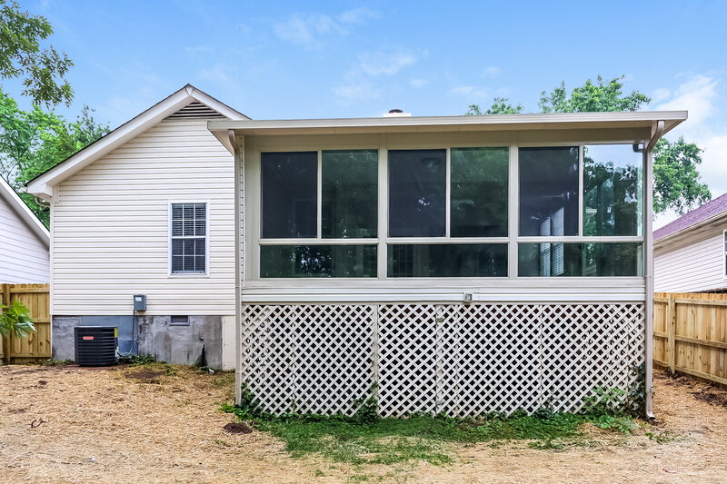 2,350/Mo, 129 Agee Cir E Hendersonville, TN 37075 Rear View