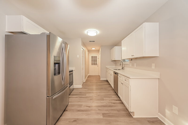 2,230/Mo, 407 Cindi Ct Smyrna, TN 37167 Kitchen View 2