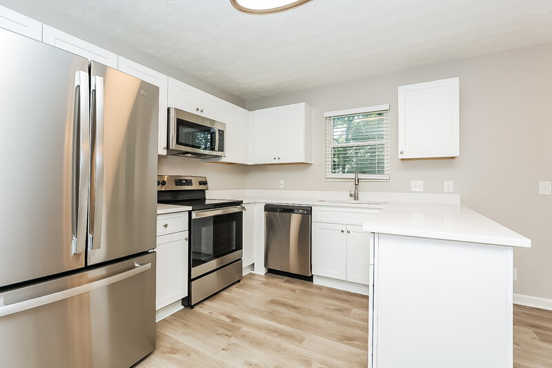 1,935/Mo, 3409 Towneship Rd Antioch, TN 37013 Kitchen View