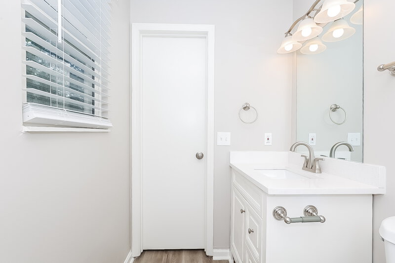 1,935/Mo, 3409 Towneship Rd Antioch, TN 37013 Bathroom View 3