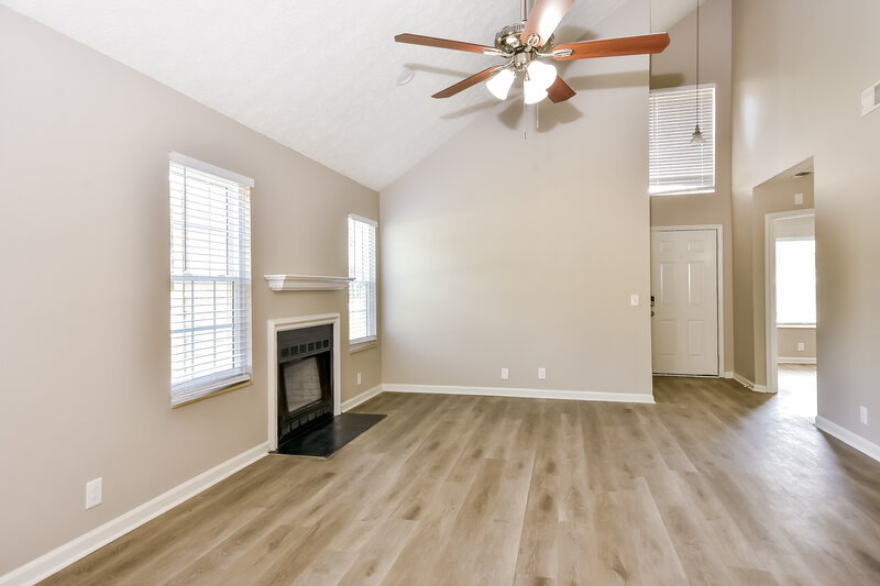 3,240/Mo, 2000 Mansker Dr Goodlettsville, TN 37072 Living Room View