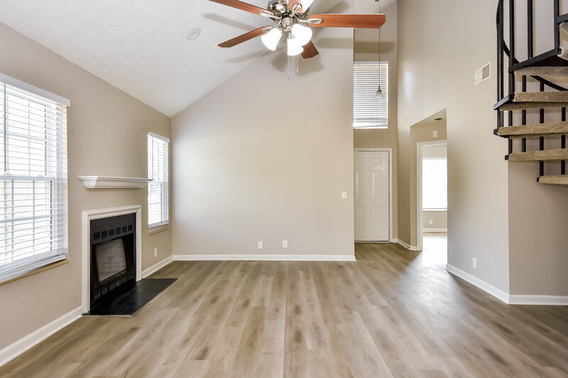 3,240/Mo, 2000 Mansker Dr Goodlettsville, TN 37072 Living Room View 2