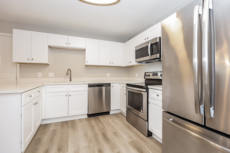 1,860/Mo, 3020 Towne Valley Rd Antioch, TN 37013 Kitchen View