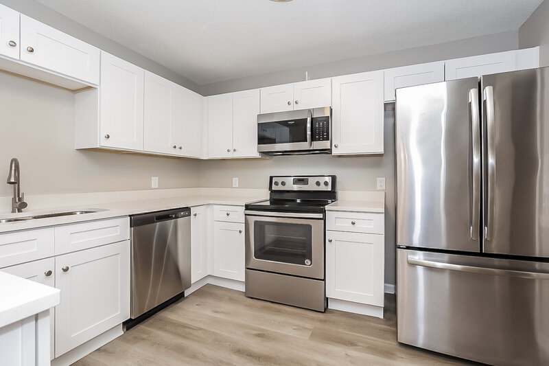 1,860/Mo, 3020 Towne Valley Rd Antioch, TN 37013 Kitchen View 3