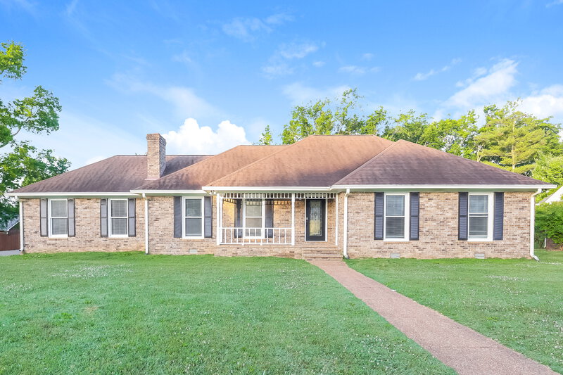 2,089/Mo, 703 Irongate Blvd # A1 Murfreesboro, TN 37129 External View