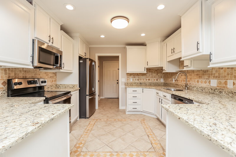 2,089/Mo, 703 Irongate Blvd # A1 Murfreesboro, TN 37129 Kitchen View