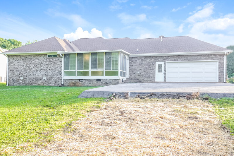 2,089/Mo, 703 Irongate Blvd # A1 Murfreesboro, TN 37129 Rear View