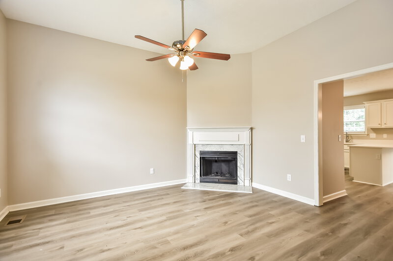 2,345/Mo, 2016 Whitney Creek Dr Antioch, TN 37013 Living Room View