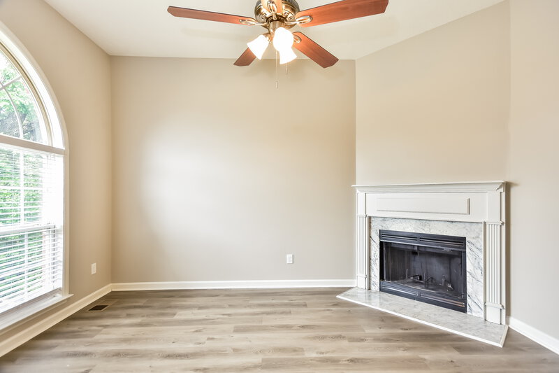 2,345/Mo, 2016 Whitney Creek Dr Antioch, TN 37013 Living Room View 2