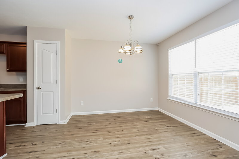 1,990/Mo, 669 Coneflower Trl Antioch, TN 37013 Dining Room View 2