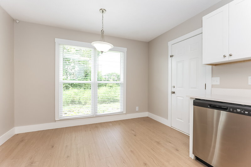 2,130/Mo, 410 Lawson Rd Smyrna, TN 37167 Dining Room View 2
