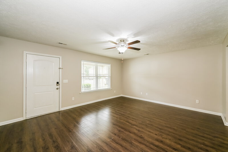 2,395/Mo, 2919 Painted Pony Dr Murfreesboro, TN 37128 Living Room View 2