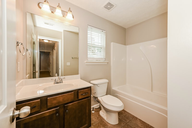 2,395/Mo, 2919 Painted Pony Dr Murfreesboro, TN 37128 Bathroom View