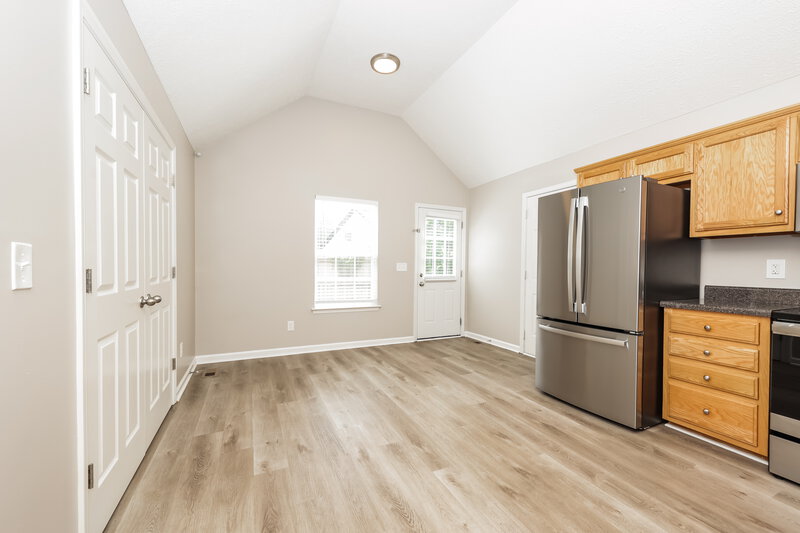 1,965/Mo, 2420 Plymouth Ct Murfreesboro, TN 37127 Dining Room View 2