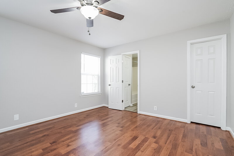 1,765/Mo, 7509 W Winchester Dr Antioch, TN 37013 Main Bedroom View