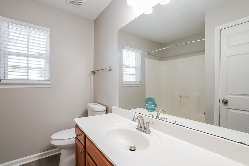 1,765/Mo, 7509 W Winchester Dr Antioch, TN 37013 Bathroom View